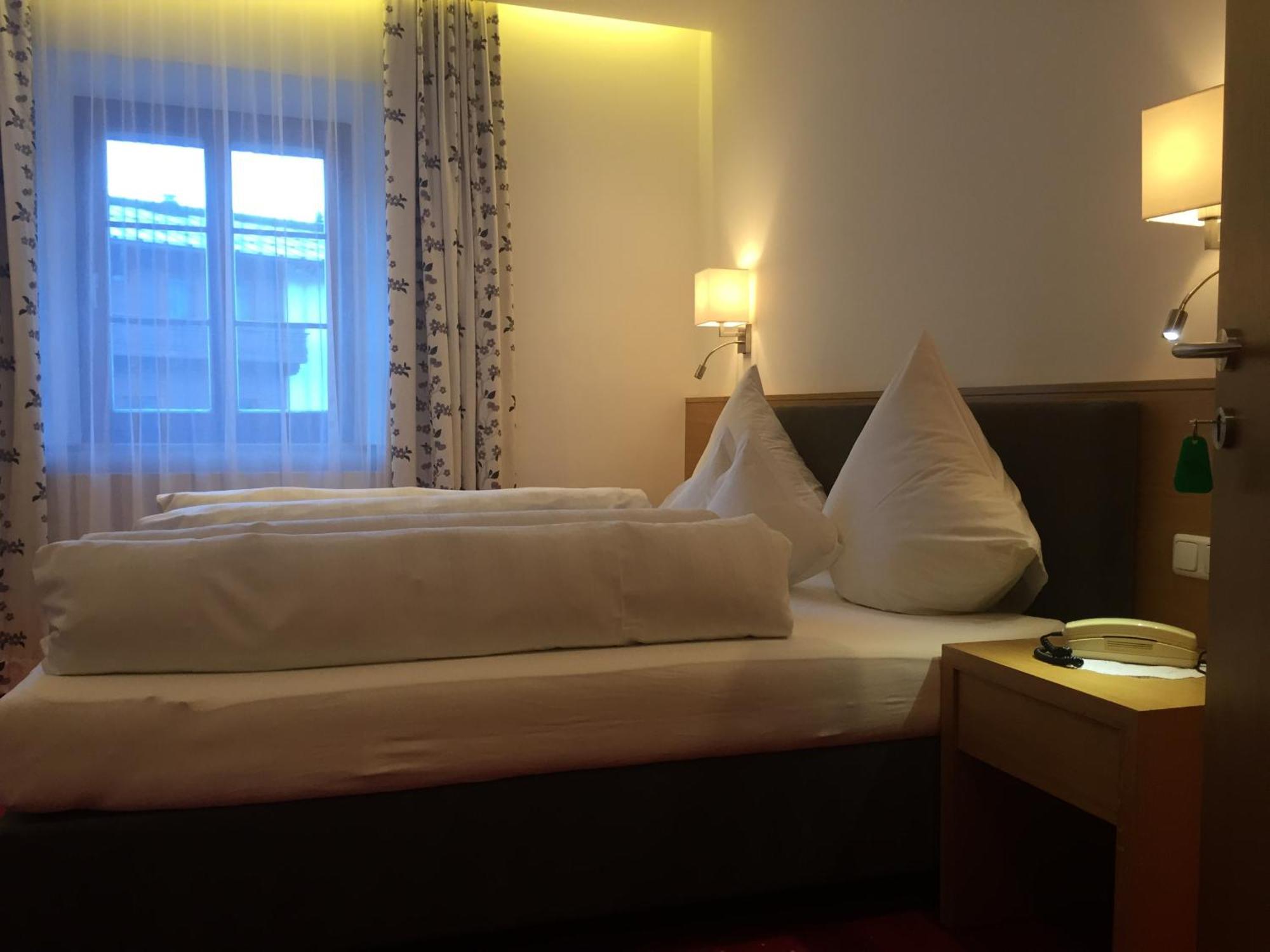 Hotel Angelika Санкт Антон ам Арлберг Стая снимка